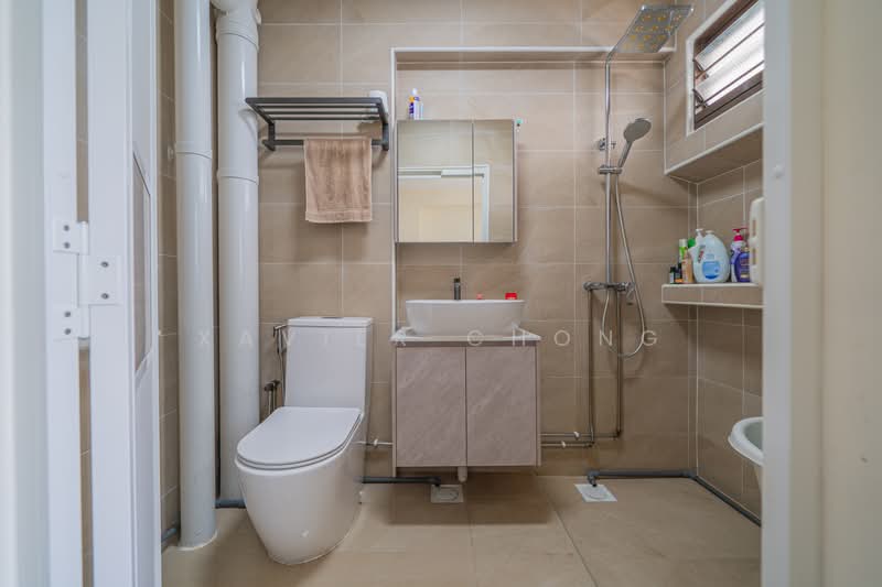 25 Chai Chee Road, 25 Chai Chee Road, 3 Bedrooms, 1,119 sqft, HDB Flat For Sale, by Xavier Chong, 500198323 - Bathroom - PropertyGuru.com.sg