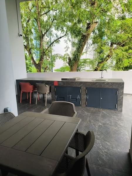 120 Grange, 120 Grange Road, 1 Bedroom, 420 sqft, Condominium For Sale, by Ivy Tan, 500198327 - Exterior - PropertyGuru.com.sg