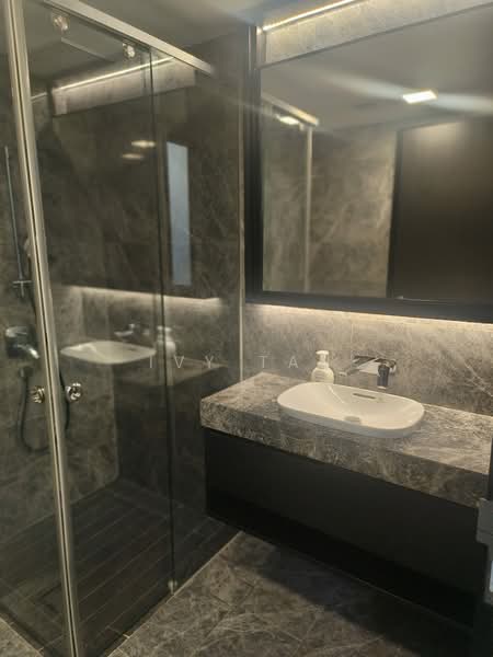 120 Grange, 120 Grange Road, 1 Bedroom, 420 sqft, Condominium For Sale, by Ivy Tan, 500198327 - PropertyGuru.com.sg