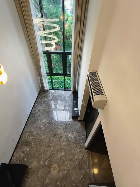 120 Grange, 120 Grange Road, 1 Bedroom, 420 sqft, Condominium For Sale, by Ivy Tan, 500198327 - PropertyGuru.com.sg