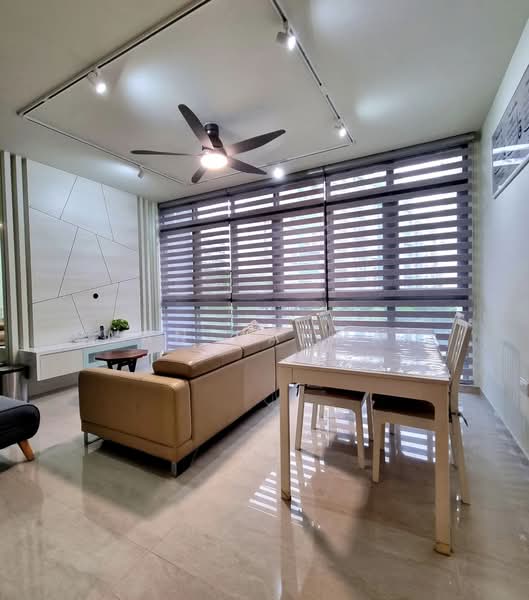 Symphony Suites, 1 Yishun Close, 2 Bedrooms, 689 sqft, Condominium For Rent, by Wan Rahmat, 500198337 - Living Room - PropertyGuru.com.sg