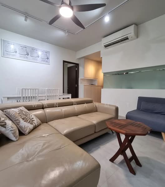 Symphony Suites, 1 Yishun Close, 2 Bedrooms, 689 sqft, Condominium For Rent, by Wan Rahmat, 500198337 - Living Room - PropertyGuru.com.sg