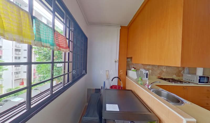 176 Bishan Street 13, 176 Bishan Street 13, 3 Bedrooms, 934 sqft, HDB Flat For Sale, by Nora Kassim, 500198353 - Kitchen - PropertyGuru.com.sg