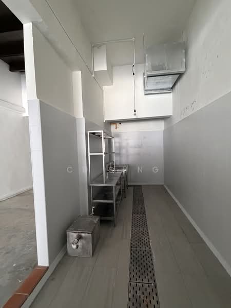 Geylang Main Rd FnB Kallang MRT Ground Floor 2nd Floor Near HDB Exhaust Grease Trap, Geylang Rd, 1,200 sqft, Food & Beverage For Rent, by CD Sung, 500198355 - Kitchen - CommercialGuru.com.sg
