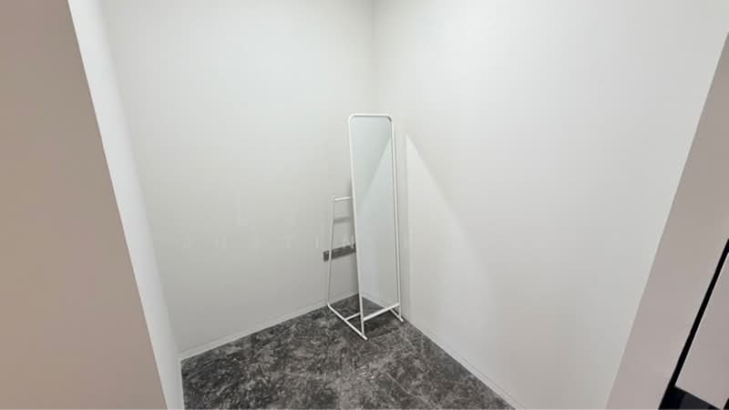 19 Nassim, 19 Nassim Hill, 1 Bedroom, 646 sqft, Condominium For Rent, by Justin Kong, 500198360 - PropertyGuru.com.sg