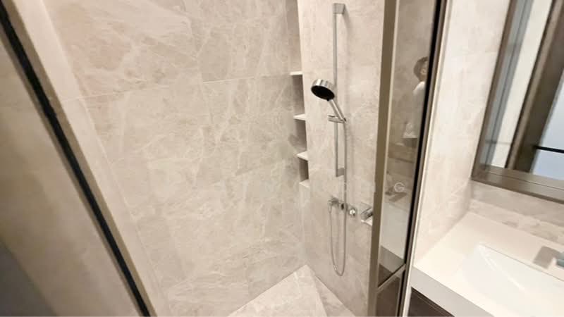 19 Nassim, 19 Nassim Hill, 1 Bedroom, 646 sqft, Condominium For Rent, by Justin Kong, 500198360 - PropertyGuru.com.sg