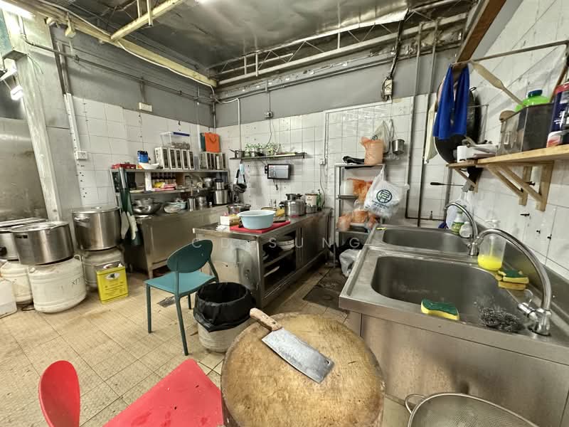 Geylang Rd 2 Storey FnB Fully Fitted Exhaust Grease Trap Near HDB Kallang MRT, Geylang Rd, 2,500 sqft, Food & Beverage For Rent, by CD Sung, 500198366 - Kitchen - CommercialGuru.com.sg