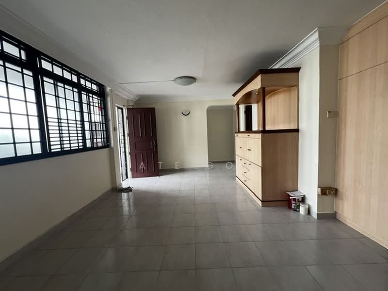 605 Hougang Avenue 4, 605 Hougang Avenue 4, 3 Bedrooms, 84 sqft, HDB Flat For Sale, by Kate Gow, 500198367 - Living Room - PropertyGuru.com.sg