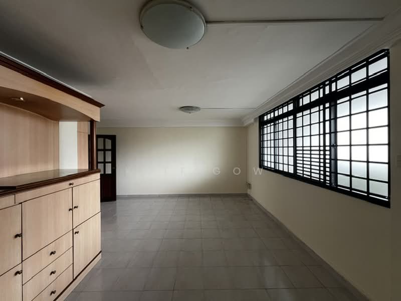 605 Hougang Avenue 4, 605 Hougang Avenue 4, 3 Bedrooms, 84 sqft, HDB Flat For Sale, by Kate Gow, 500198367 - Living Room - PropertyGuru.com.sg
