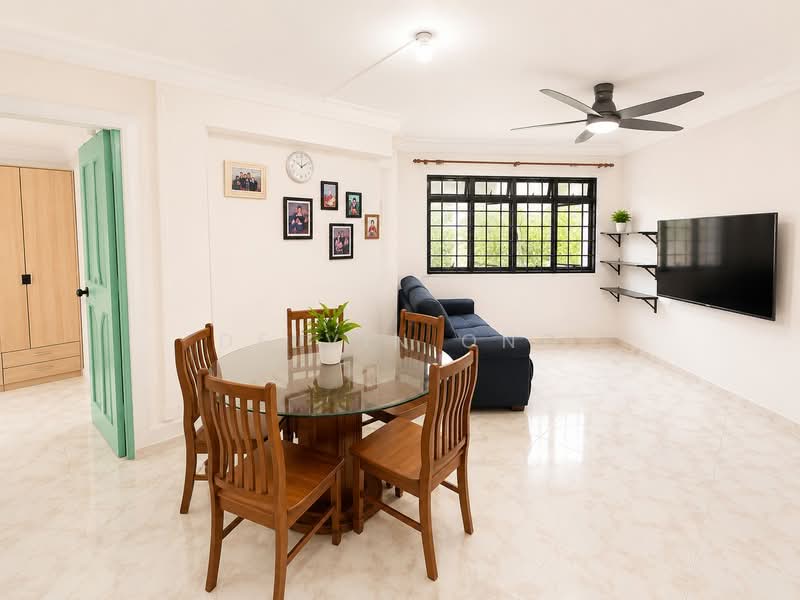 542 Woodlands Drive 16, 542 Woodlands Drive 16, 3 Bedrooms, 1,087 sqft, HDB Flat For Sale, by Delvin Ong, 500198377 - Living Room - PropertyGuru.com.sg