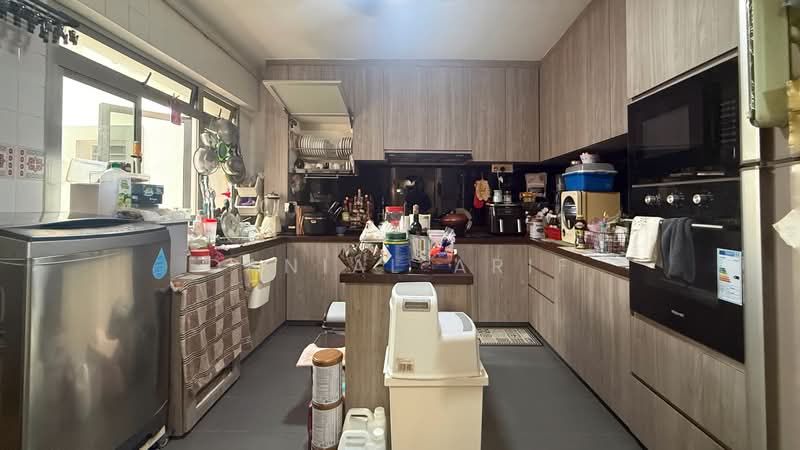 385 Tampines Street 32, 385 Tampines Street 32, 3 Bedrooms, 1,368 sqft, HDB Flat For Sale, by Danial Arif, 500198379 - Kitchen - PropertyGuru.com.sg