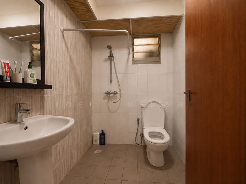 494G Tampines Street 45, 494G Tampines Street 45, 2 Bedrooms, 721 sqft, HDB Flat For Sale, by Joei Lim 林芯彤, 500198390 - Bathroom - PropertyGuru.com.sg