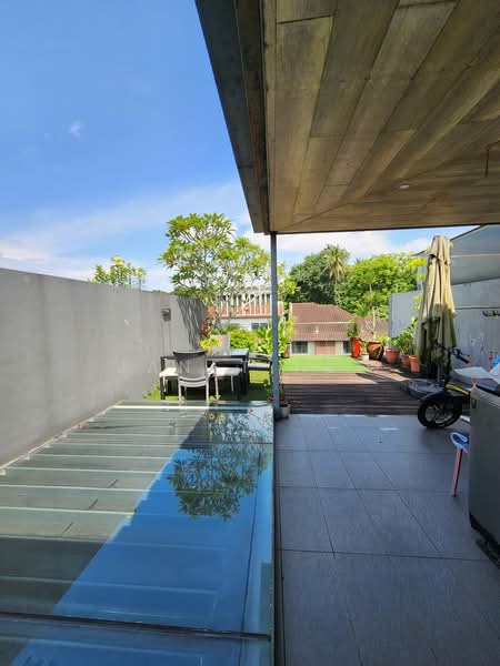 Near Springleaf Collection, Meng suan road, 6 Bedrooms, 3,950 sqft, Terraced House For Sale, by Janet Neo, 500198394 - Exterior - PropertyGuru.com.sg