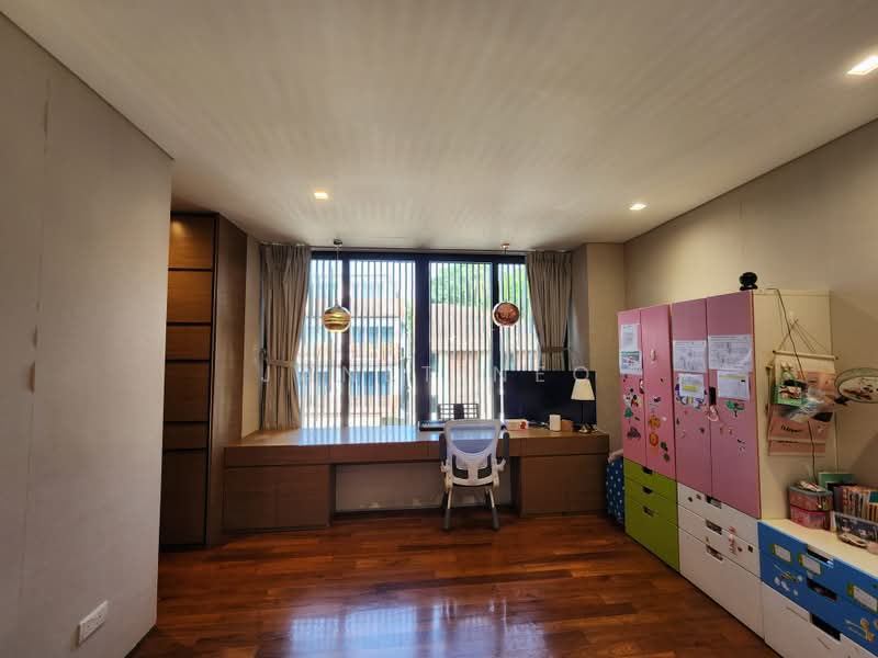 Near Springleaf Collection, Meng suan road, 6 Bedrooms, 3,950 sqft, Terraced House For Sale, by Janet Neo, 500198394 - Study - PropertyGuru.com.sg