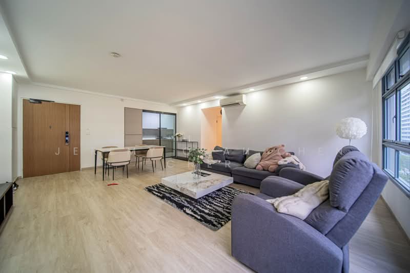 619A Tampines Street 61, 619A Tampines Street 61, 3 Bedrooms, 1,216 sqft, HDB Flat For Sale, by Jeremy Quah Chen Cher, 500198401 - Living Room - PropertyGuru.com.sg
