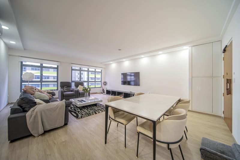 619A Tampines Street 61, 619A Tampines Street 61, 3 Bedrooms, 1,216 sqft, HDB Flat For Sale, by Jeremy Quah Chen Cher, 500198401 - Living Room - PropertyGuru.com.sg