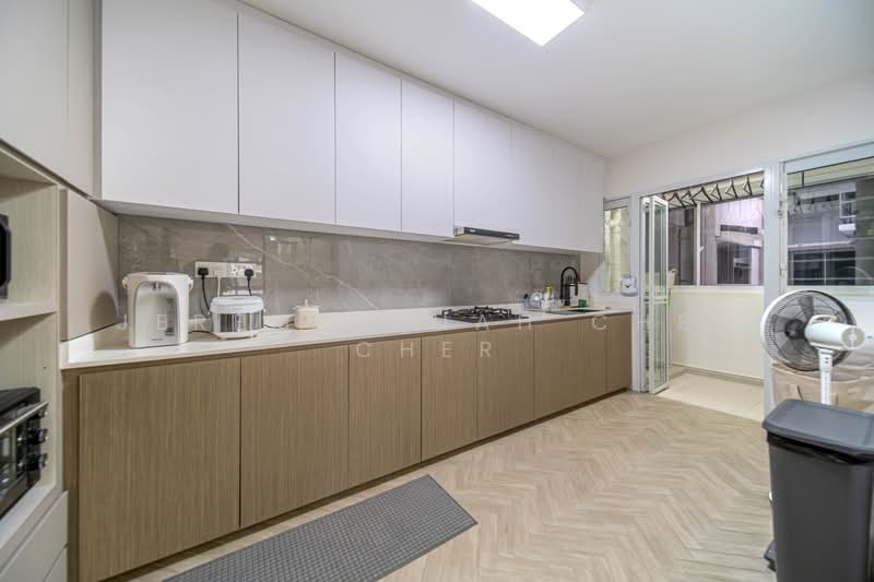 619A Tampines Street 61, 619A Tampines Street 61, 3 Bedrooms, 1,216 sqft, HDB Flat For Sale, by Jeremy Quah Chen Cher, 500198401 - Kitchen - PropertyGuru.com.sg