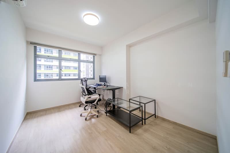 619A Tampines Street 61, 619A Tampines Street 61, 3 Bedrooms, 1,216 sqft, HDB Flat For Sale, by Jeremy Quah Chen Cher, 500198401 - Study - PropertyGuru.com.sg