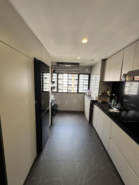 333 Clementi Avenue 2, 333 Clementi Avenue 2, 3 Bedrooms, 990 sqft, HDB Flat For Sale, by Shirley Ang, 500198409 - Kitchen - PropertyGuru.com.sg