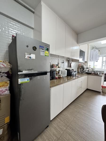 267 Tampines Street 21, 267 Tampines Street 21, 2 Bedrooms, 850 sqft, HDB Flat For Sale, by Shirley Ang, 500198419 - Kitchen - PropertyGuru.com.sg