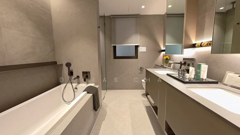 Zyon Grand, 3 Kim Seng Road, 4 Bedrooms, 1,421 sqft, Condominium For Sale, by Dallas Chan, 500198423 - Master Bathroom - PropertyGuru.com.sg