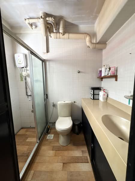 536 Woodlands Drive 14, 536 Woodlands Drive 14, 3 Bedrooms, 1,130 sqft, HDB Flat For Sale, by Rusydi Yusoff, 500198430 - Bathroom - PropertyGuru.com.sg