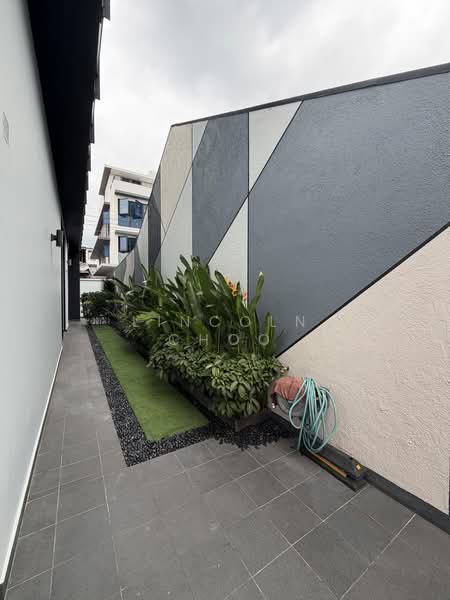 New Listing @ Serangoon Gardens ! 999yrs Modern SD w Basement & Lift @ Kingswear Ave, Serangoon gardens, 5 Bedrooms, 5,500 sqft, Semi-Detached House For Sale, by Lincoln Choo, 500198435 - PropertyGuru.com.sg
