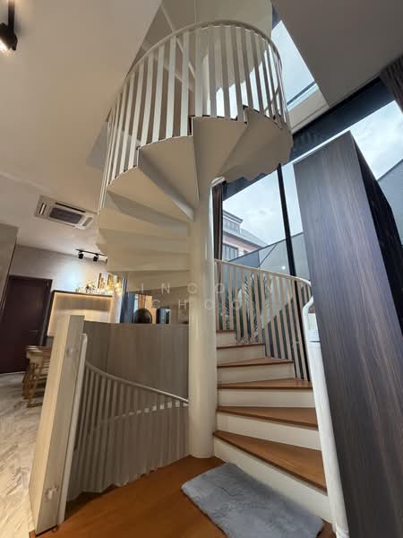 New Listing @ Serangoon Gardens ! 999yrs Modern SD w Basement & Lift @ Kingswear Ave, Serangoon gardens, 5 Bedrooms, 5,500 sqft, Semi-Detached House For Sale, by Lincoln Choo, 500198435 - Interior - PropertyGuru.com.sg