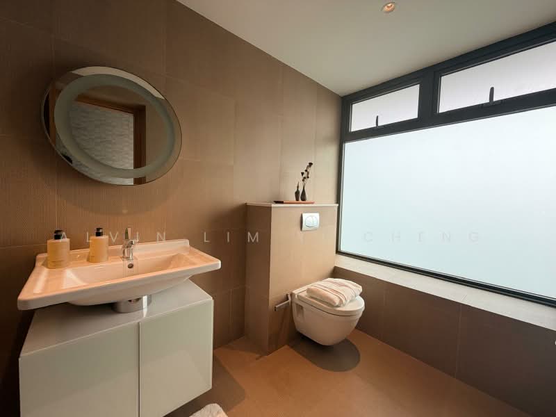 The Lumos, 9 Leonie Hill, 4 Bedrooms, 3,271 sqft, Apartment For Sale, by Alvin Lim Yi Cheng, 500198441 - Bathroom - PropertyGuru.com.sg