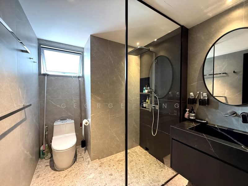 Vista Residences, 26 Jalan Datoh, 4 Bedrooms, 1,410 sqft, Condominium For Sale, by George Peng, 500198451 - Bathroom - PropertyGuru.com.sg