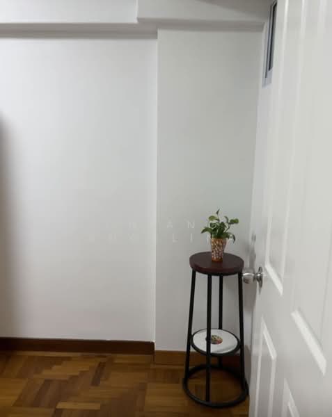 412 Commonwealth Avenue West, 412 Commonwealth Avenue West, Room Rental, 100 sqft, HDB Flat For Rent, by Chiang Angelina, 500198459 - Interior - PropertyGuru.com.sg