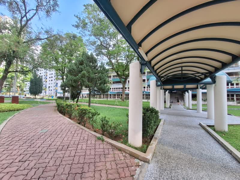 412 Commonwealth Avenue West, 412 Commonwealth Avenue West, Room Rental, 100 sqft, HDB Flat For Rent, by Chiang Angelina, 500198459 - PropertyGuru.com.sg
