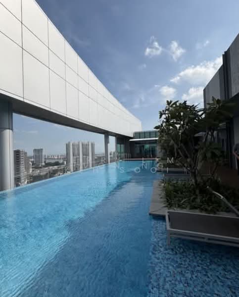 ARC 380, 380 Jalan Besar, 700 sqft, Office For Sale, by Jerry Lim Keh Sooi, 500198471 - Pool - CommercialGuru.com.sg