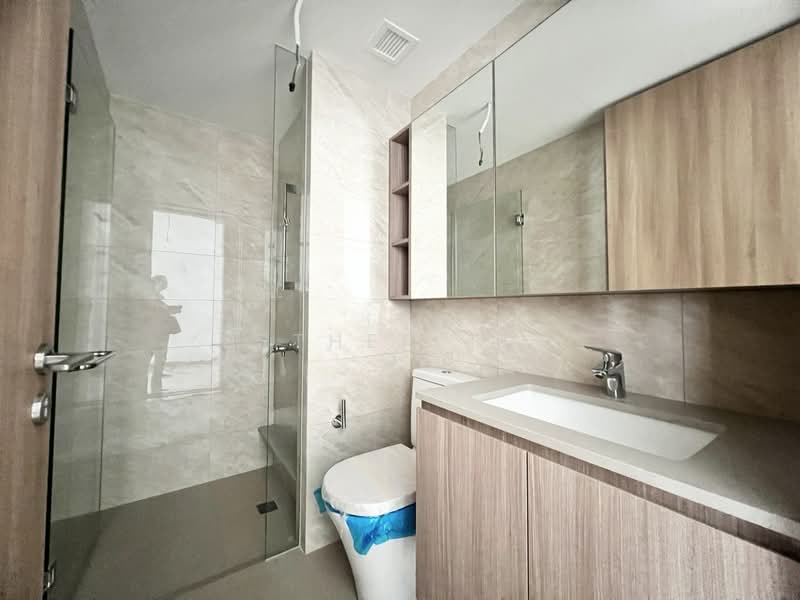 The Botany at Dairy Farm, 3 Dairy Farm Walk, 2 Bedrooms, 678 sqft, Condominium For Rent, by Esther Teo, 500198478 - Bathroom - PropertyGuru.com.sg