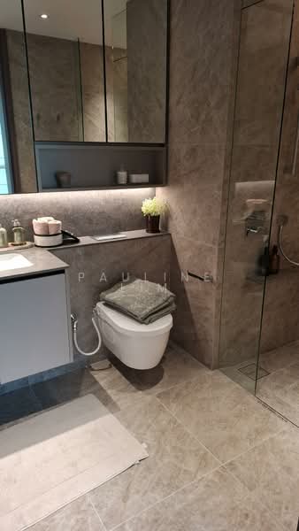 Dunearn House, 760 Dunearn Road, 2 Bedrooms, 667 sqft, Condominium For Sale, by Pauline Lim, 500198479 - Bathroom - PropertyGuru.com.sg