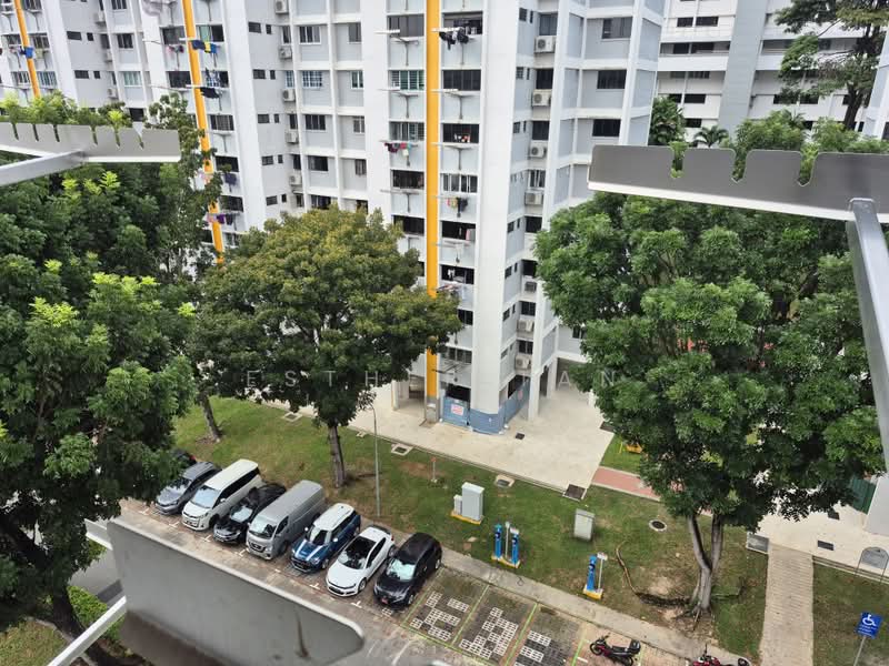 180 Ang Mo Kio Avenue 5, 180 Ang Mo Kio Avenue 5, 2 Bedrooms, 731 sqft, HDB Flat For Sale, by Esther Tan, 500198482 - Exterior - PropertyGuru.com.sg