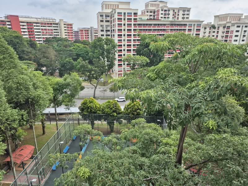 180 Ang Mo Kio Avenue 5, 180 Ang Mo Kio Avenue 5, 2 Bedrooms, 731 sqft, HDB Flat For Sale, by Esther Tan, 500198482 - Exterior - PropertyGuru.com.sg