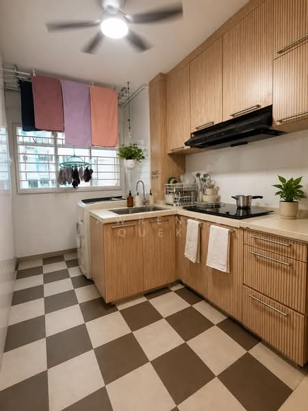 159 Woodlands Street 13, 159 Woodlands Street 13, 2 Bedrooms, 786 sqft, HDB Flat For Rent, by Lawrence Quek, 500198510 - Kitchen - PropertyGuru.com.sg