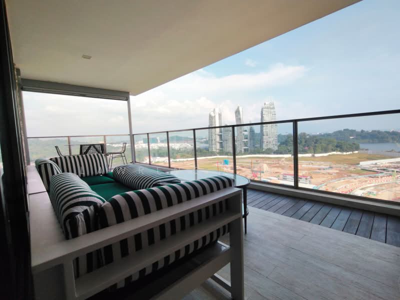 Skyline Residences, 608 Telok Blangah Road, Room Rental, 200 sqft, Condominium For Rent, by Lawrence Quek, 500198516 - Balcony - PropertyGuru.com.sg