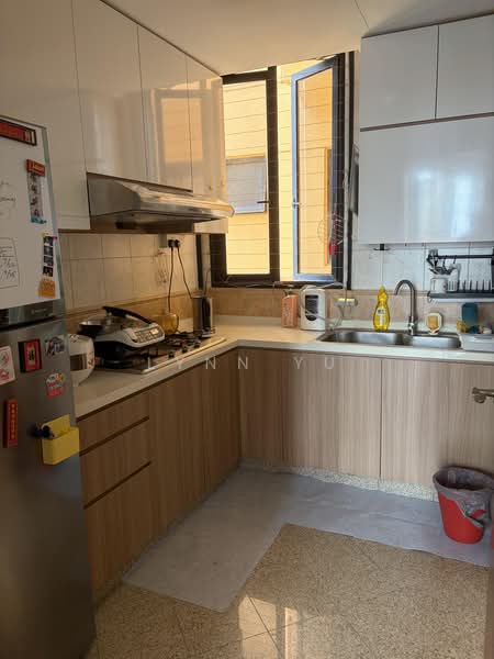 Bishan 8, 61 Bishan Street 21, 3 Bedrooms, 1,162 sqft, Condominium For Sale, by Lynn Yu, 500198521 - Kitchen - PropertyGuru.com.sg