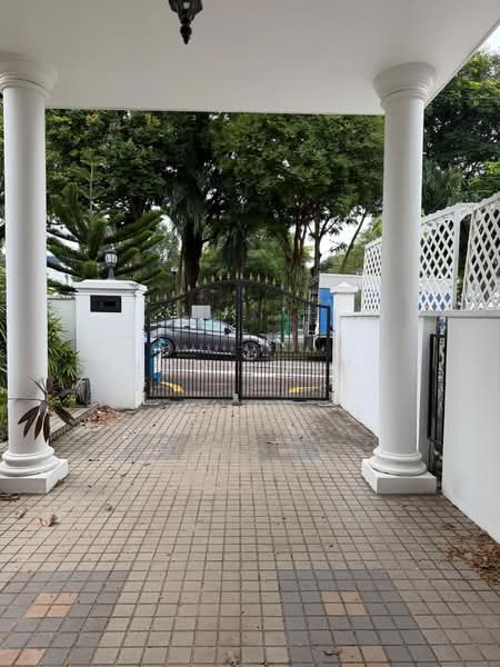 Stratton Walk, Stratton Walk, 5 Bedrooms, 4,500 sqft, Corner Terrace For Rent, by Teddy Juay, 500198523 - Exterior - PropertyGuru.com.sg