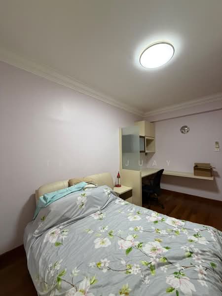 Stratton Walk, Stratton Walk, 5 Bedrooms, 4,500 sqft, Corner Terrace For Rent, by Teddy Juay, 500198523 - Bedroom - PropertyGuru.com.sg