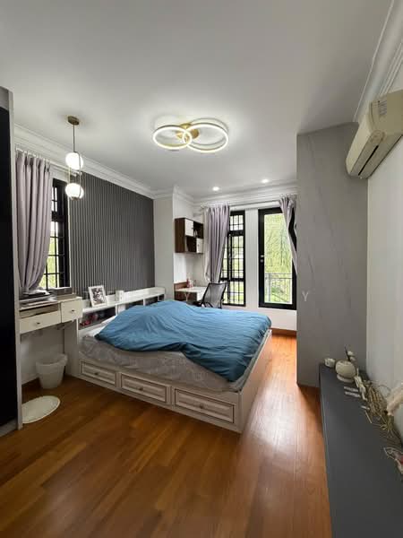 Stratton Walk, Stratton Walk, 5 Bedrooms, 4,500 sqft, Corner Terrace For Rent, by Teddy Juay, 500198523 - Bedroom - PropertyGuru.com.sg