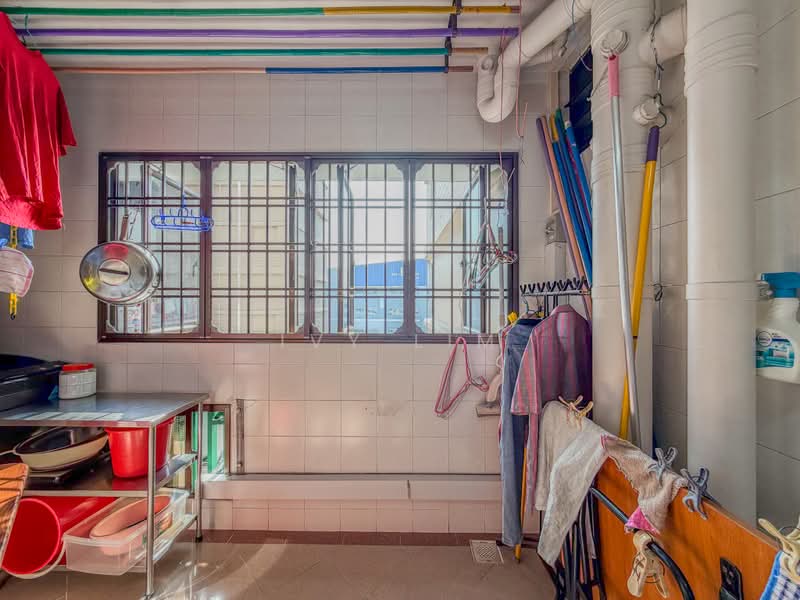 291E Bukit Batok Street 24, 291E Bukit Batok Street 24, 3 Bedrooms, 1,108 sqft, HDB Flat For Sale, by Ivy Lim, 500198529 - Service Balcony - PropertyGuru.com.sg