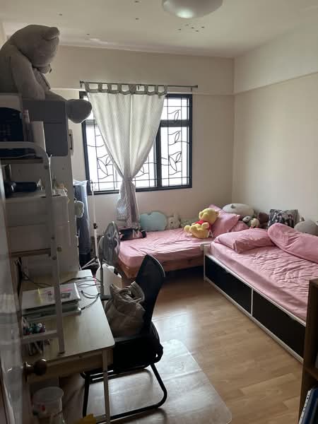 The Florida, 78 Hougang Avenue 7, 3 Bedrooms, 1,292 sqft, Condominium For Sale, by Jean Seah, 500198531 - Bedroom - PropertyGuru.com.sg