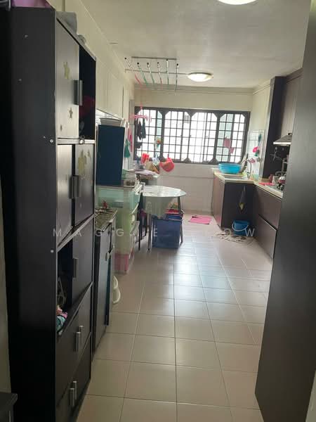 523 Ang Mo Kio Avenue 5, 523 Ang Mo Kio Avenue 5, 2 Bedrooms, 732 sqft, HDB Flat For Sale, by Maggie Leow, 500198532 - Kitchen - PropertyGuru.com.sg