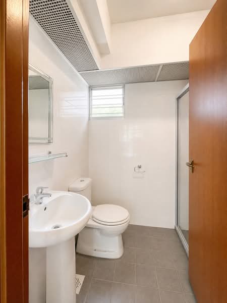 463B Sembawang Drive, 463B Sembawang Drive, 3 Bedrooms, 990 sqft, HDB Flat For Sale, by Marcus Sim, 500198536 - Bathroom - PropertyGuru.com.sg