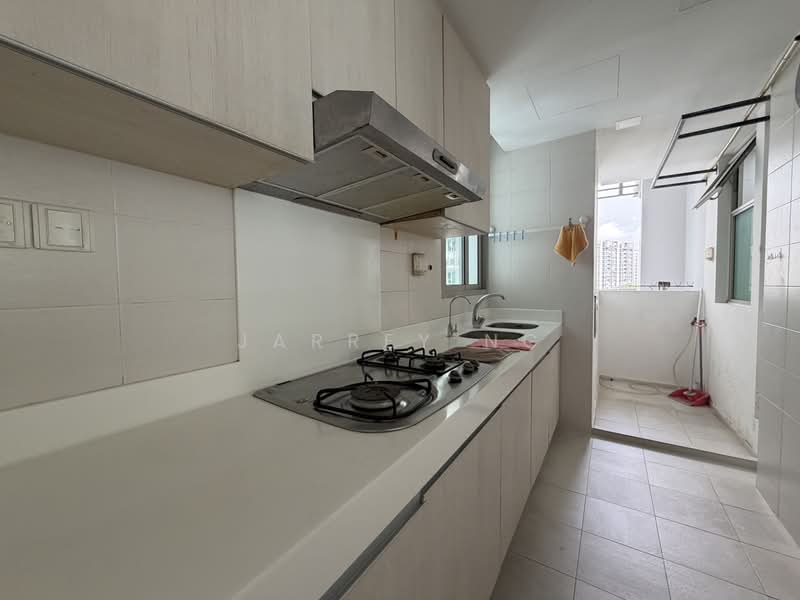 The Quartz, 51 Compassvale Bow, 3 Bedrooms, 1,033 sqft, Condominium For Rent, by Jarrey Ng, 500198545 - Kitchen - PropertyGuru.com.sg