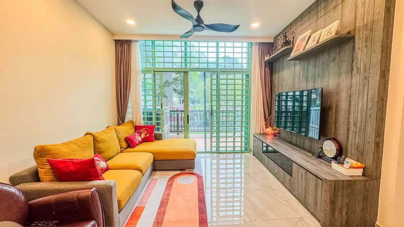 The Sunny Spring, 50 Lorong 40 Geylang, 3 Bedrooms, 1,356 sqft, Apartment For Sale, by Wei Ni Ong, 500198547 - Living Room - PropertyGuru.com.sg