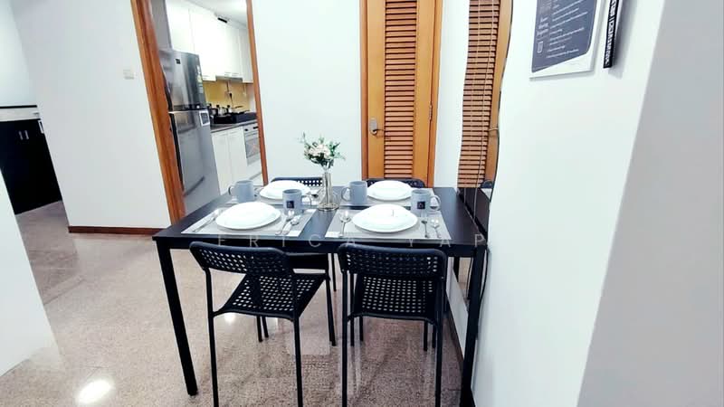 Queens, 12 Stirling Road, Room Rental, 150 sqft, Condominium For Rent, by Erica Yap, 500198548 - Kitchen - PropertyGuru.com.sg